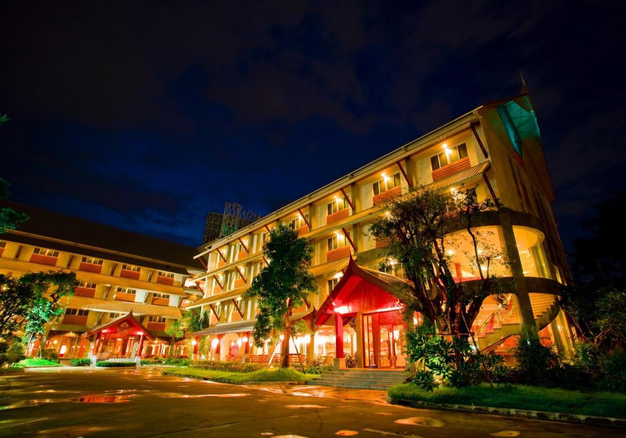 Jolly Suites & Spa Thapra Banguecoque Exterior foto