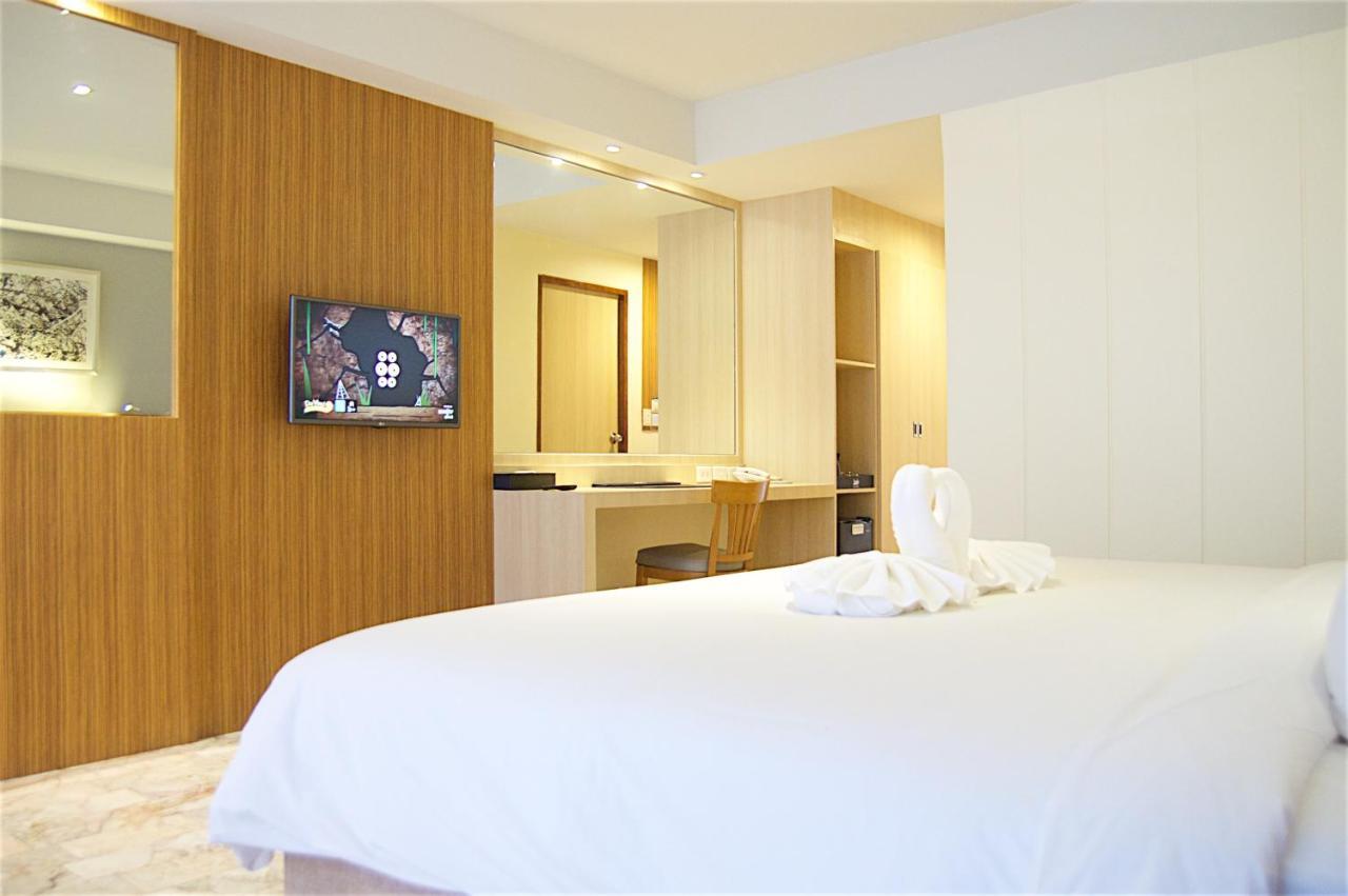 Jolly Suites & Spa Thapra Banguecoque Exterior foto